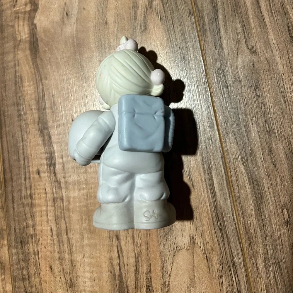 Precious moments 1992 symbol of membership figurine - Picture 4 of 5